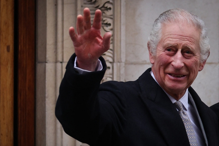 Buckingham-Palast / König Charles III. ist an Krebs erkrankt
