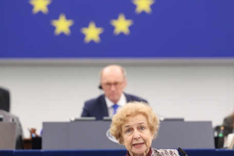 Kreml-Spionin im EP? / Abgeordnete warnen vor Moskaus Einfluss