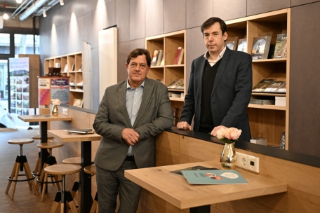 Schöffe Pim Knaff (l.) und Christian Bettendorf, Chef des Wirtschaftsdienstes der Gemeinde