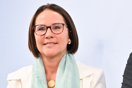 Ministerin / Yuriko Backes trifft sich mit Prostitutionsausschuss