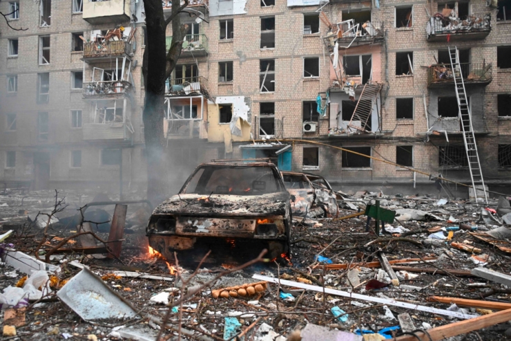 Ukraine / Kurz vor Kriegs-Jahrestag: Russland meldet Geländegewinne 