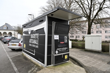 Baguette-Automat in Esch und Moutfort / Kein täglich Brot seit einem halben Jahr:  Betreiber nimmt neuen Anlauf zur Reparatur