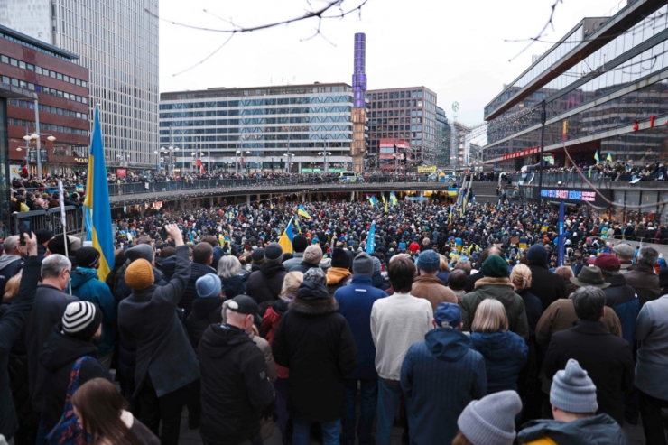 Ukraine / Selenskyj zeigt sich siegesgewiss und pocht auf rechtzeitige Militärhilfe