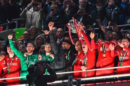 Fußball / „Wertvollste Trophäe“: Klopp euphorisch nach erstem Abschieds-Titel