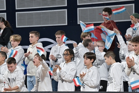 Editorial  / Raus aus dem Schatten: Die neue Popularität der Basketball-Nationalmannschaft