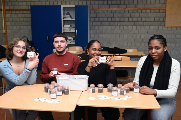 Luxemburg / Kosmetik aus Kaffeesatz: Mini-Unternehmen „Coffee Charm“ produziert Seifen und Body Scrubs