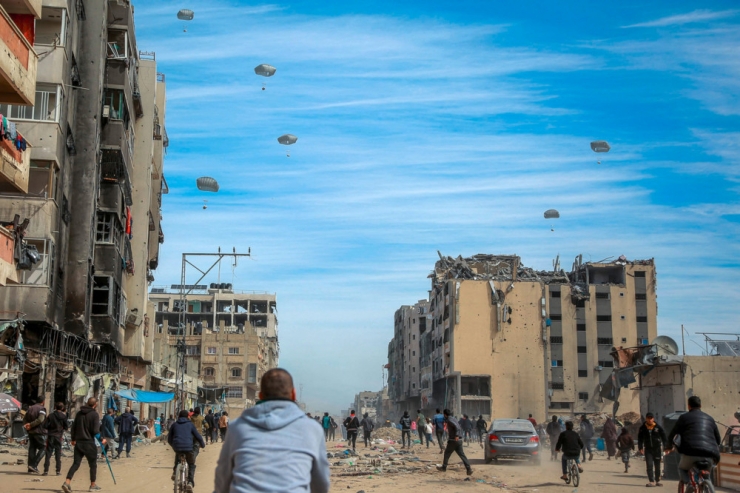 Leid der Zivilbevölkerung / USA planen Luftbrücke für den Gazastreifen