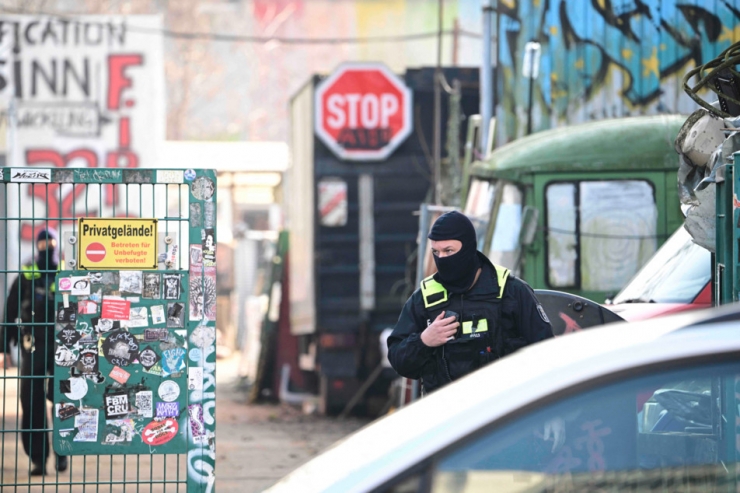 Deutschland / Polizei: In Berlin durchsuchter Wohnwagen war Unterkunft von Garweg