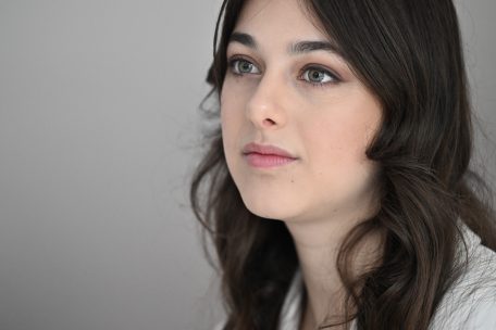 „Fighter“ is about Tali’s internal struggle as an actor and singer in New York