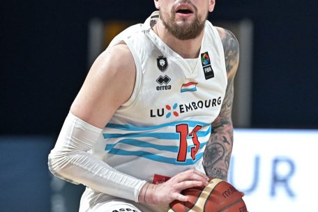Ben Kovac, Basketballprofi und -Nationalspieler