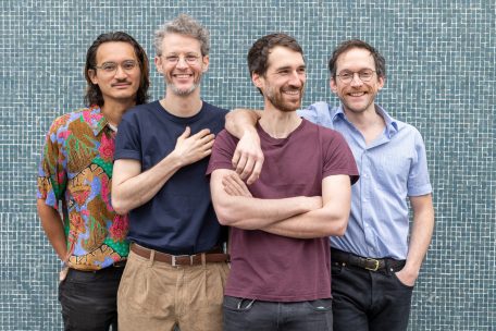 Punk hardcore / Concours de beauté: Le monde est punk avec MSS FRNCE 