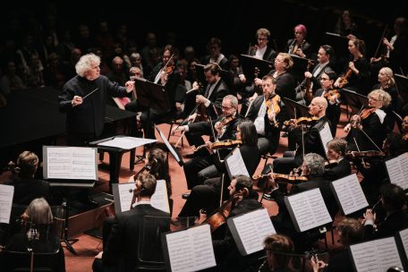 Alain spannt den Bogen / Wenn Musiker die Frühjahrsmüdigkeit spüren
