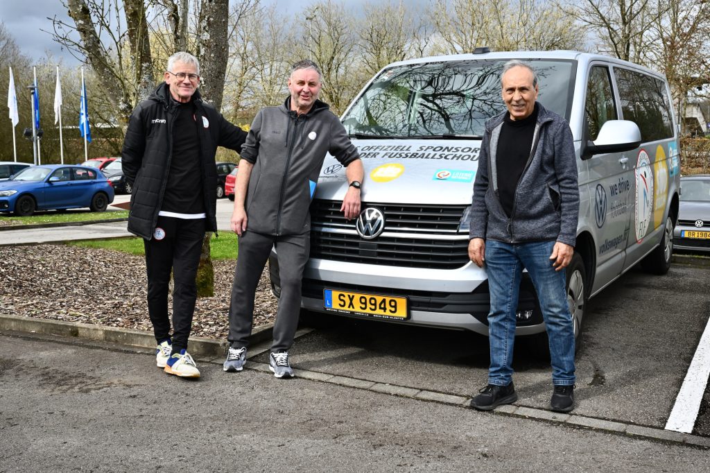 Play-offs / „Rote Löwen“ on tour: Das sind die Unentbehrlichen aus dem Hintergrund