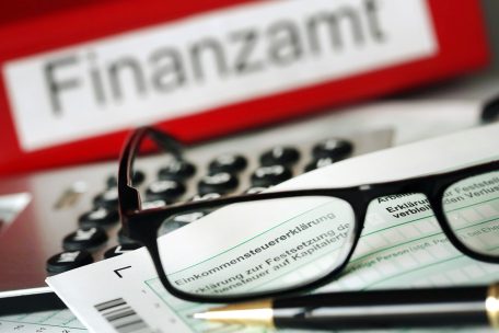 Luxemburg  / Deutsche Grenzgänger müssen Teile ihres Einkommens möglicherweise bald in Deutschland versteuern 