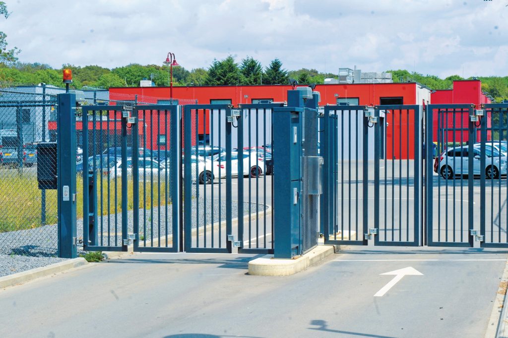 Editorial / Die Menschenwürde gilt für alle