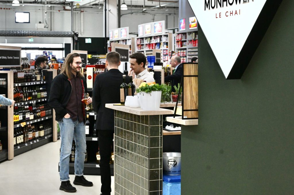 Foetzer Industriezone im Wandel / Neues Drinx-Getränkezentrum in ehemaligem Baumarkt