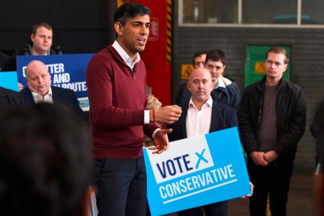 Großbritannien / Wieder einmal liebäugeln die Konservativen mit einem Putsch