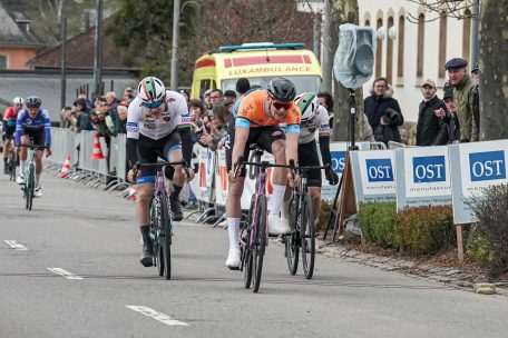 Radsport / Bettendorff siegt im Sprint
