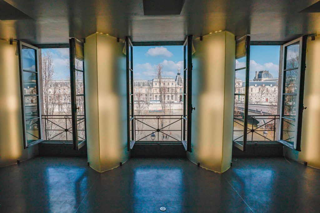 Paris / Luxus-Wohnung von Karl Lagerfeld für zehn Millionen Euro unter Hammer gekommen