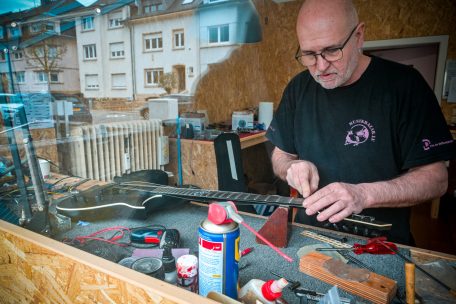 Luxemburgs einziger Gitarrenbaumeister / João Godinho: „Ich glaube, jeder hat seine eigene Berufung, der er folgen soll“