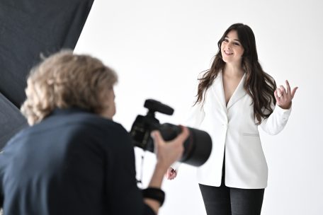 Eurovision / Tali hat neue Version ihres Songs „Fighter“ veröffentlicht