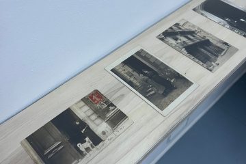 Exposition / Gros plan sur les cartes-photos à La Conserverie à Metz
