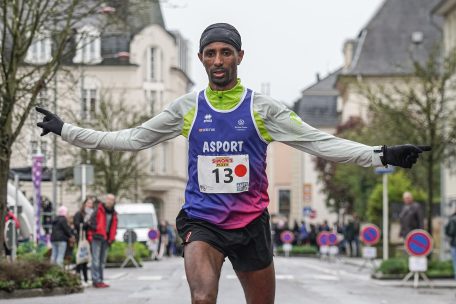 Sieger des Osterlaufs: Yonas Kinde