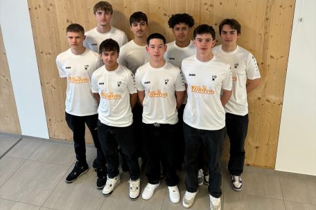 Hintere Reihe: (v.l.) Mathieu Verharen, Rafael Nunez Falero, Nicolas Karasi, Arthur Weis; vordere Reihe: Nicolas Klensch, Yanis Wohl, Seaton Ehlers und Felix Knaff