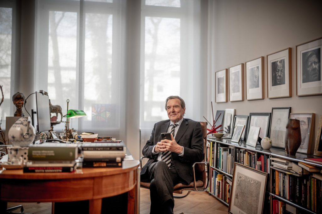 Deutschland / Altkanzler und Gas-Lobbyist – Gerhard Schröder wird 80 Jahre alt