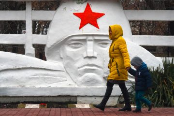 Ukraine-Krieg / Ukraine meldet Zerstörung von sechs russischen Militärflugzeugen