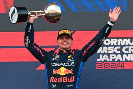 Formel 1 / Verstappen stellt in Japan Ordnung wieder her