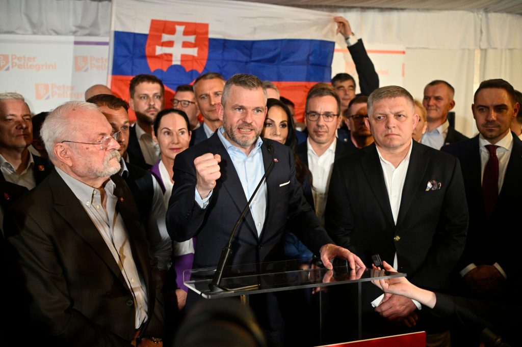 Präsidentschaftswahl Slowakei / Sozialdemokrat Pellegrini setzt sich durch