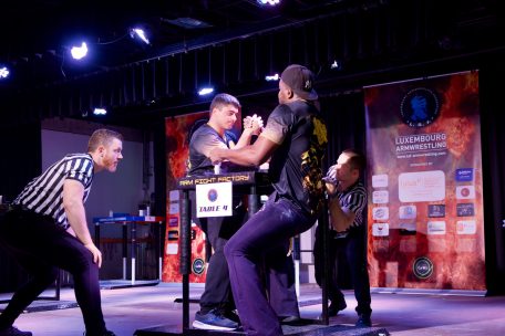 Armwrestling / Mehr als nur Muskeln