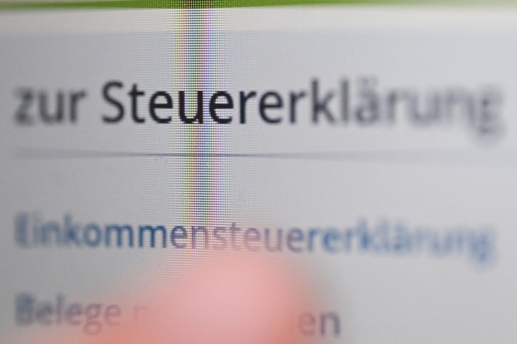 Grenzgänger / „Hängt von Umständen des Einzelfalls ab“: Finanzamt Trier zur Überstunden-Besteuerung