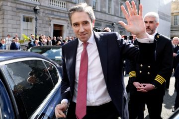 Irland / Parlament wählt Simon Harris zum Regierungschef