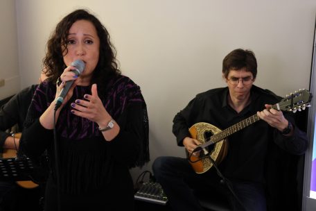 Maria Tejada im „Café du Château“