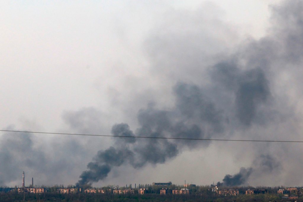 Krieg / Ukraine stärkt ihre Verteidigung im Osten