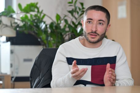 Strassen / Mit Rat und Tat an der Seite der Jugendlichen: Lucas Zagdoudi über seinen Job als Streetworker