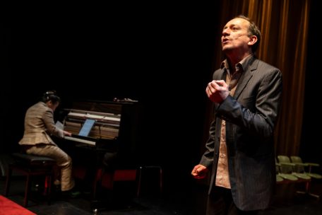 Marc Baum in „Die Väter haben immer Recht“