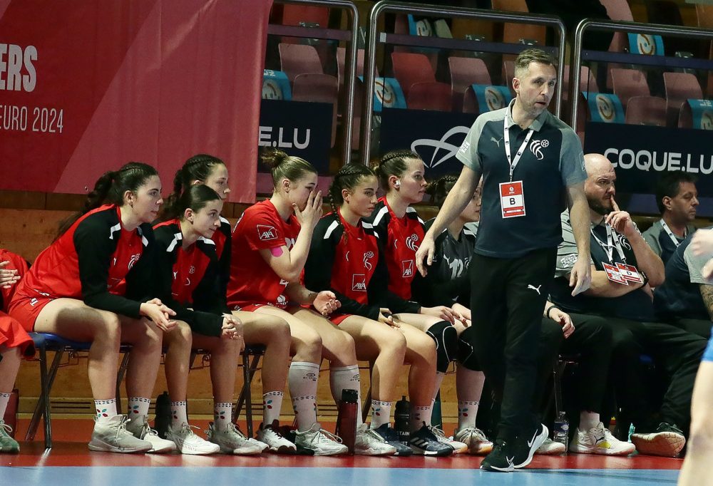 FLH / Scheubel hört als Damen-Nationaltrainer auf und ersetzt Handschke als Technischer Direktor