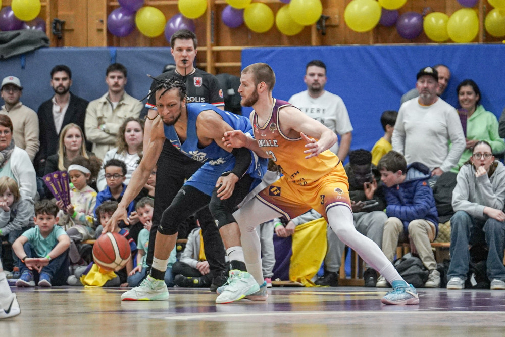 Basketball / Nach der ersten Finalpartie gibt es Verbesserungspotenzial auf beiden Seiten