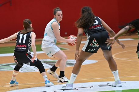 LBBL Damen / Hostert in Spiel eins mit den besseren Argumenten