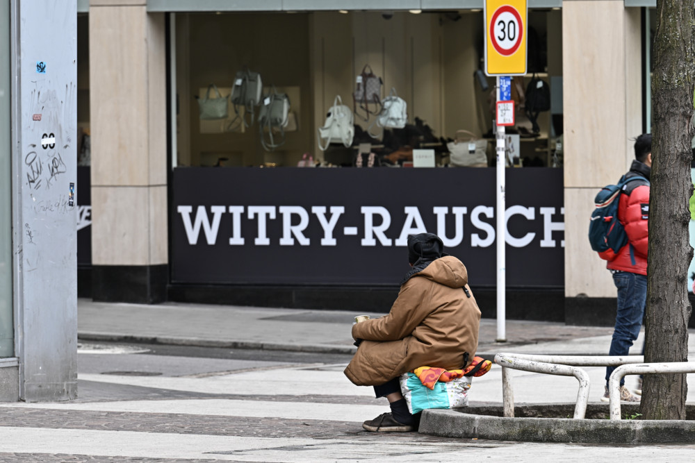 Editorial / Drohende Kälte: Der Kampf gegen Armut darf kein Kampf gegen Arme werden
