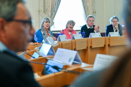 Leichtathletik / Night Marathon: 16.100 Läufer am Start und das passende Wetter ist bestellt