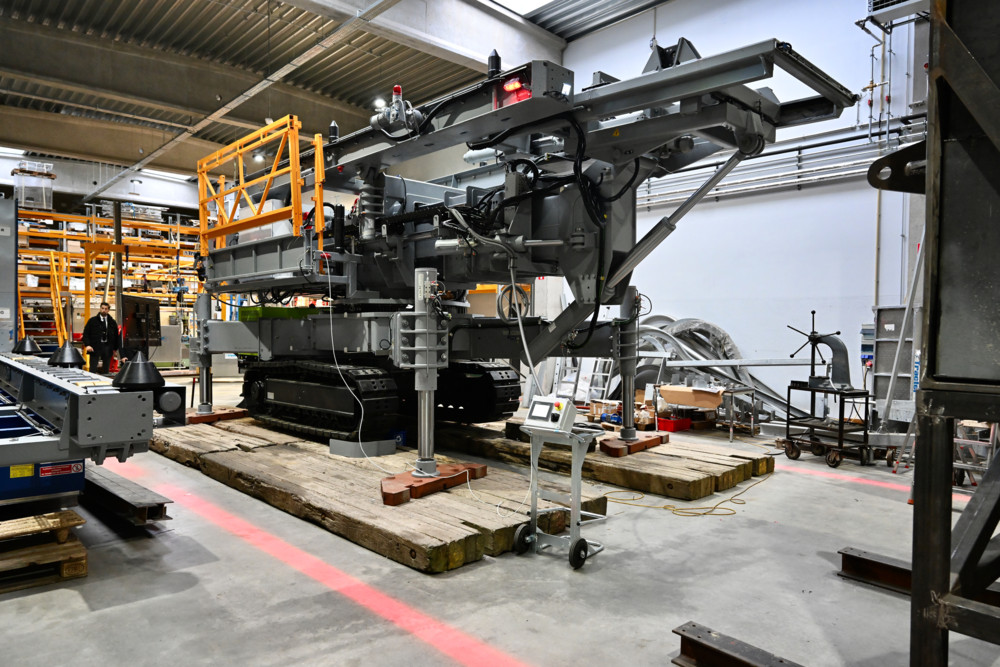 Unternehmen / Für Wolkenkratzer und Tunnels: Technische Lösungen aus Foetz