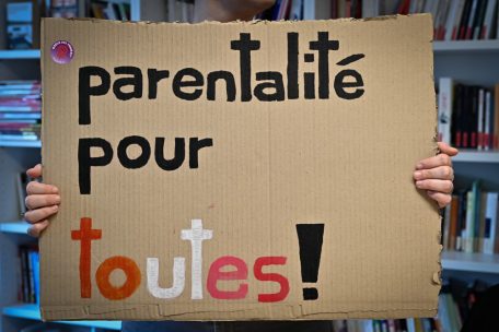 Elternschaft anerkennen: das fordern LGBTIQA+-Organisationen in Luxemburg