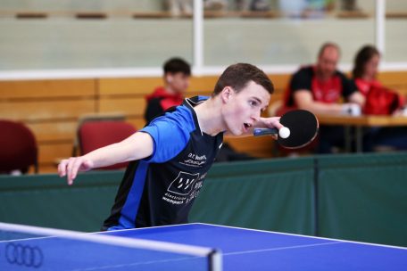 Tischtennis / Hostert/Folschette und Berburg stehen im Finale