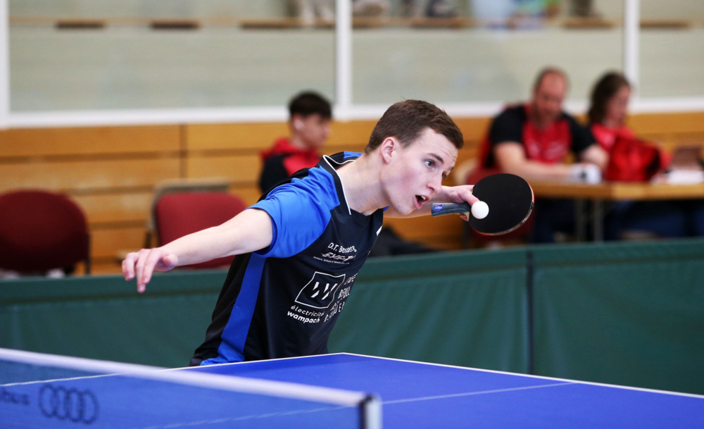 Tischtennis / Hostert/Folschette und Berburg stehen im Finale
