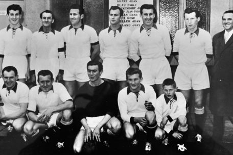 Famill Mond vs. Jeunesse (1961) / De Papp mat sengen 10 Bouwen: Réckbléck op een absolut aussergewéinlecht Fussballspill