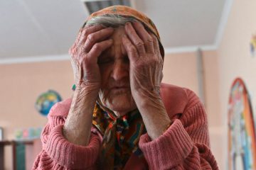 Ukraine / Zehn Kilometer zu Fuß: 97-jähriger Ukrainerin gelingt Flucht vor russischer Armee